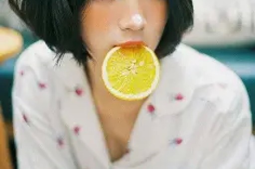 刚复出又塌房！高云翔被卷入前助理堕胎风波现任妻子也跟着背锅