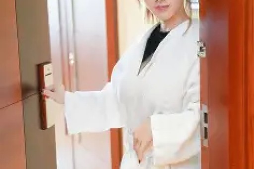 1天4瓜！离婚、全网被封禁、被逼发身体私密照、韩红最让人意外