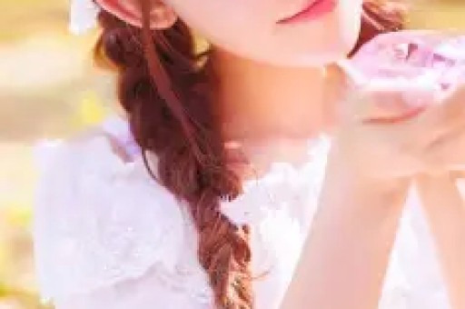 大瓜！曝某95后顶流女星自称是合作男演员的女友对方受不了死缠烂打拉黑了她